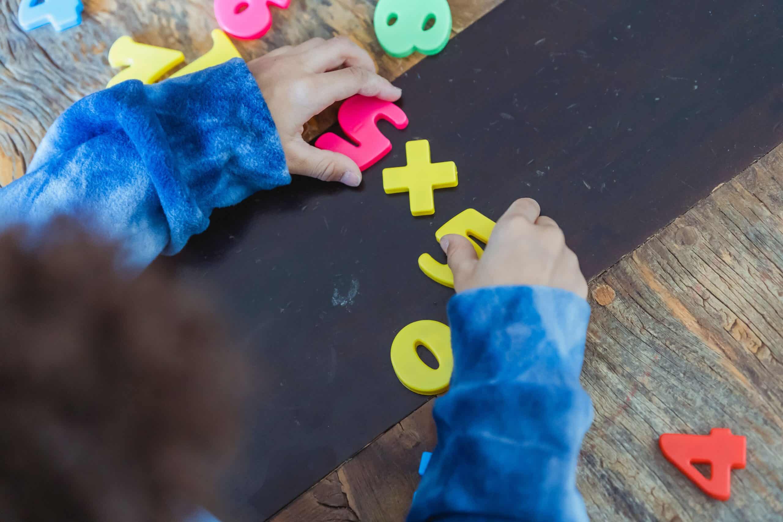 Matemática para crianças: 7 brincadeiras para ensinar de forma divertida